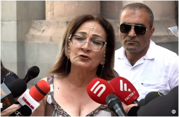 Պռոշյան գյուղի բնակիչները նույնպես բողոքի ակցիա անցկացրեցին Հայաստանի կառավարության շենքի մոտ (տեսանյութ)